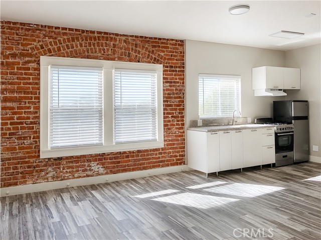 Front Image Thumbnail for CRPW26177059