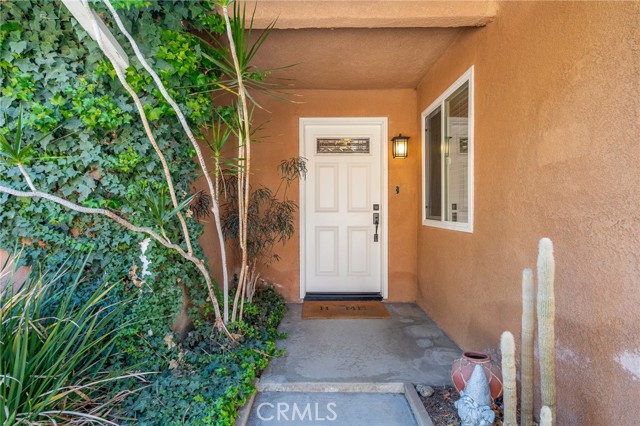 Detail Gallery Image 5 of 44 For 3165 Celeste Dr, Riverside,  CA 92507 - 4 Beds | 2 Baths
