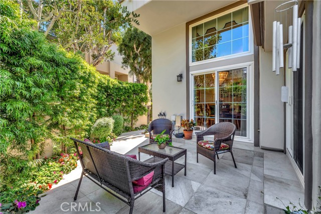 19362 Maidstone Lane, Huntington Beach CA: https://media.crmls.org/medias/f89d98fc-54bb-487a-a4f3-e9ecd769c3ef.jpg