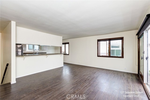 127 Seaview Street, Manhattan Beach, California 90266, 3 Bedrooms Bedrooms, ,3 BathroomsBathrooms,Residential,Sold,Seaview,SB22044891
