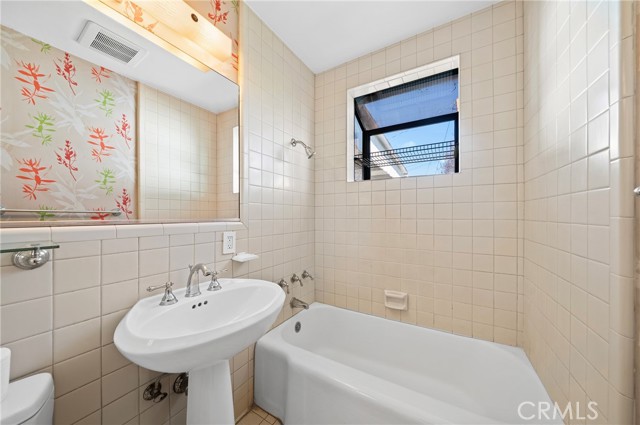 Detail Gallery Image 11 of 29 For 247 W Arlight St, Monterey Park,  CA 91754 - 3 Beds | 2 Baths