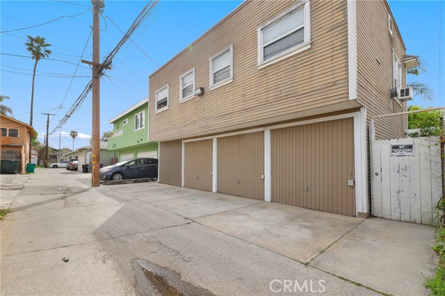 Detail Gallery Image 24 of 28 For 820 Temple Ave, Long Beach,  CA 90804 - 4 Beds | 4 Baths