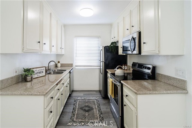 Detail Gallery Image 6 of 23 For 1122 9th St, Santa Monica,  CA 90403 - 1 Beds | 1 Baths