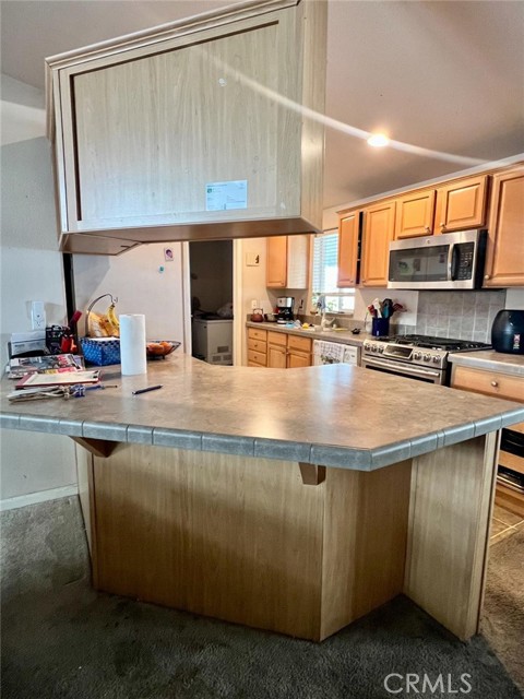 Detail Gallery Image 4 of 11 For 3138 W Dakota Ave #194,  Fresno,  CA 93722 - 3 Beds | 2 Baths