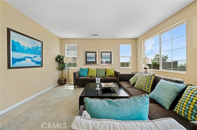 12729 Indian Ocean Drive, Etiwanda CA: https://media.crmls.org/medias/f89ec3df-f322-4d12-be20-201877dcbe46.jpg