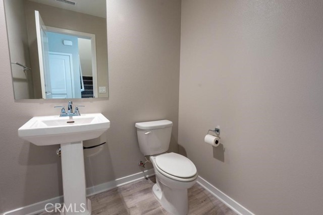 Detail Gallery Image 12 of 47 For 28610 Jardineras Dr, Valencia,  CA 91354 - 3 Beds | 2/1 Baths