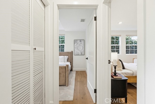 Detail Gallery Image 16 of 34 For 12308 La Maida St, Valley Village,  CA 91607 - 3 Beds | 2 Baths