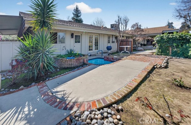 Detail Gallery Image 67 of 74 For 5867 E Club View, Fresno,  CA 93727 - 4 Beds | 2/1 Baths