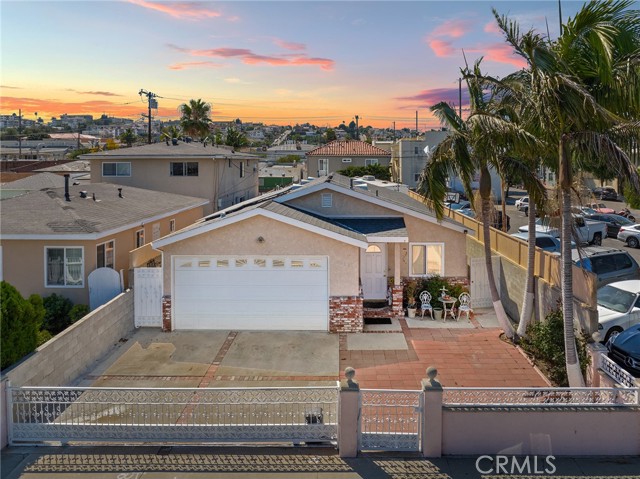 2211 Barbour CT
