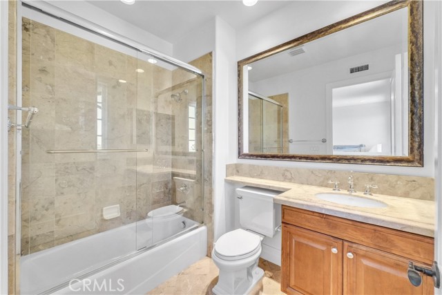 25 Village Way, Irvine CA: https://media.crmls.org/medias/f8a02f22-6dce-466b-b645-d6ad2d7da884.jpg