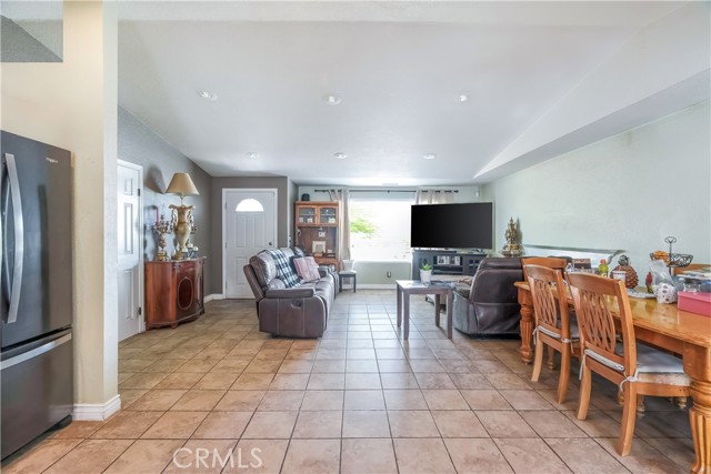 Detail Gallery Image 10 of 36 For 17133 Mesquite Rd, Apple Valley,  CA 92307 - 3 Beds | 2 Baths