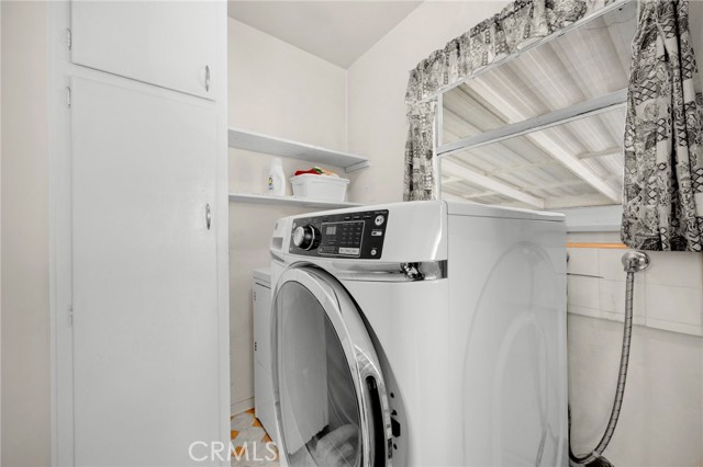 2100 W Valencia Drive, Fullerton CA: https://media.crmls.org/medias/f8a0e4ef-40c0-42b3-a38e-79db72aa581f.jpg
