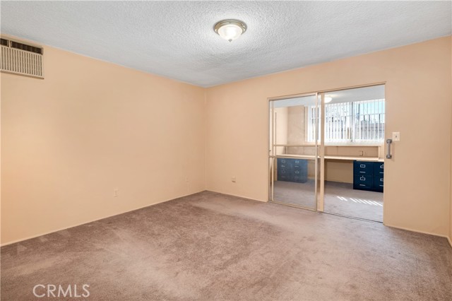 332 E 7th Street, San Jacinto CA: https://media.crmls.org/medias/f8a2805e-c84f-4320-be11-34eb53ee55f3.jpg