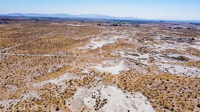 Detail Gallery Image 14 of 22 For 33501 Condor Rd, Newberry Springs,  CA 92365 - – Beds | – Baths