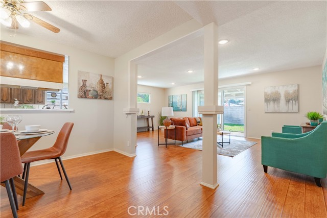 Detail Gallery Image 4 of 50 For 3318 W Borchard, Santa Ana,  CA 92704 - 4 Beds | 2 Baths