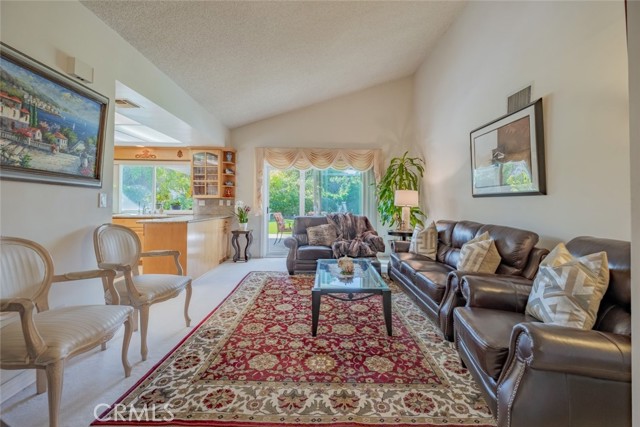 Detail Gallery Image 9 of 45 For 18600 Brasilia Dr, Porter Ranch,  CA 91326 - 4 Beds | 2 Baths