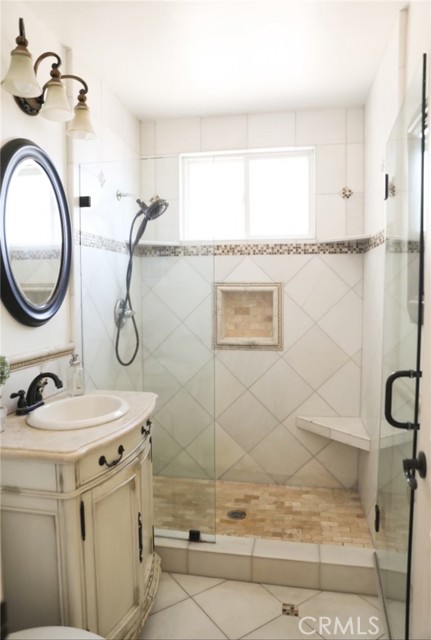 Detail Gallery Image 10 of 11 For 4552 Los Toros, Pico Rivera,  CA 90660 - 2 Beds | 1 Baths