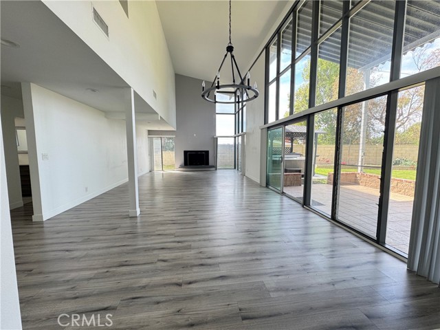 Detail Gallery Image 5 of 11 For 5431 Jonesboro Way, Buena Park,  CA 90621 - 4 Beds | 3 Baths