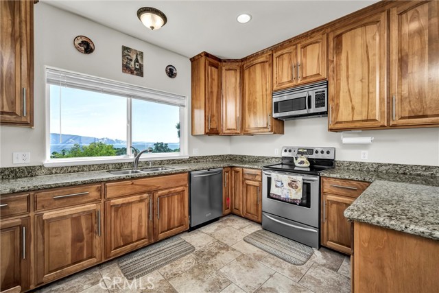 4445 Eucalyptus Avenue, Lakeport CA: https://media.crmls.org/medias/f8a4f589-3658-422f-89e7-d18a264d940f.jpg
