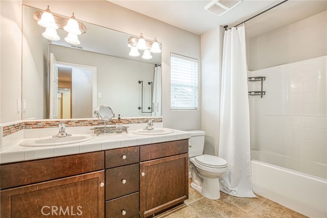 Detail Gallery Image 19 of 26 For 7141 N Lead Ave, Fresno,  CA 93711 - 4 Beds | 3 Baths