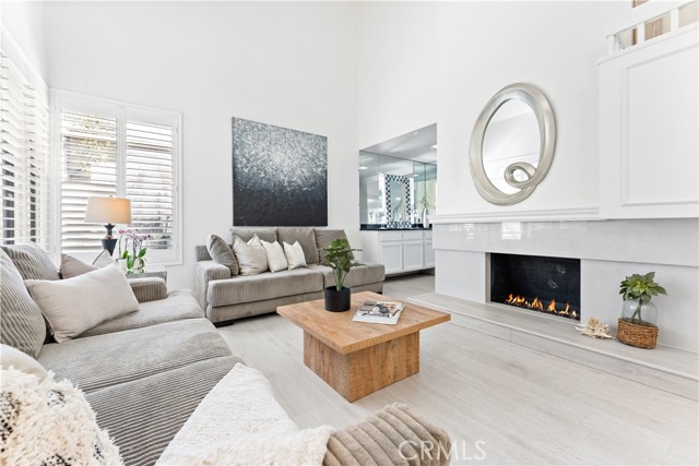24652 Ashland Drive, Laguna Hills CA: https://media.crmls.org/medias/f8a67b63-9a68-46f4-bcf6-541aca62e89c.jpg