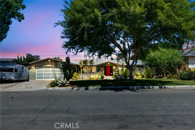 Detail Gallery Image 5 of 49 For 22698 Eton Dr, Grand Terrace,  CA 92313 - 4 Beds | 2 Baths