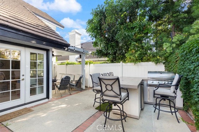 1174 Kingston Street, Costa Mesa CA: https://media.crmls.org/medias/f8a6d4cd-1c0d-473f-940e-755b4e3b2c74.jpg