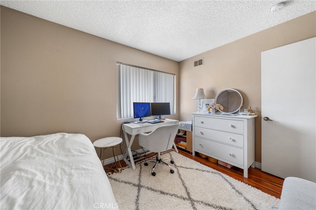 F8A6Fd1D 5Dbe 4D44 81E1 B58669D0Bd5D 8430 Winnetka Avenue #16, Winnetka, Ca 91306 &Lt;Span Style='BackgroundColor:transparent;Padding:0Px;'&Gt; &Lt;Small&Gt; &Lt;I&Gt; &Lt;/I&Gt; &Lt;/Small&Gt;&Lt;/Span&Gt;