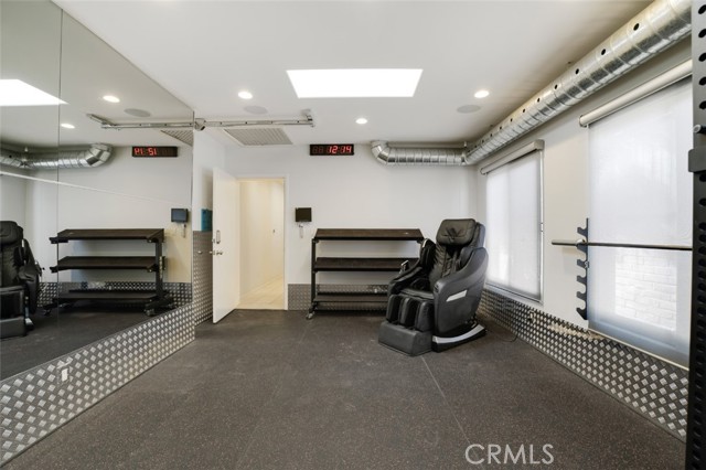 Image 20 of 58 For 2205 Catalina Street