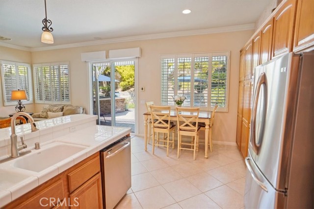 Detail Gallery Image 7 of 28 For 22025 Lytle Ct, Saugus,  CA 91390 - 4 Beds | 2 Baths
