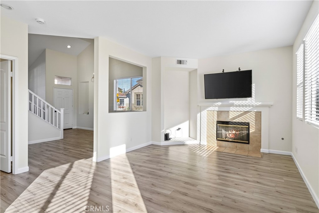 MLS #OC25263276 image #10