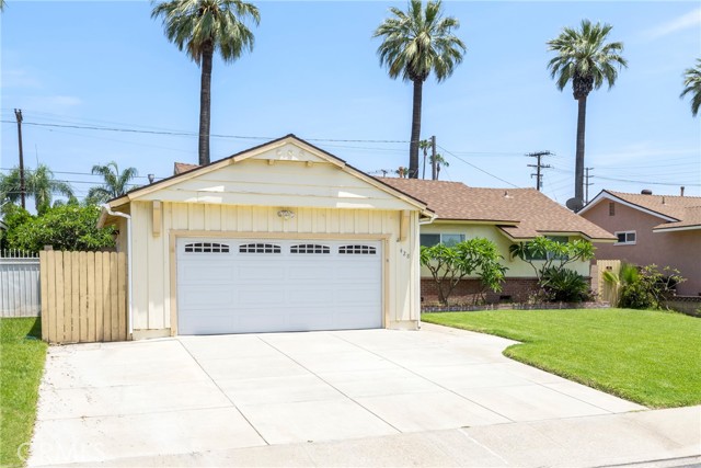 428 S Rosalinda Avenue, Azusa CA: https://media.crmls.org/medias/f8a9f0f6-ea9e-476b-9905-e9461283f628.jpg