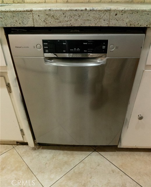 Detail Gallery Image 20 of 59 For 20121 Comanche Pl, Winnetka,  CA 91306 - 3 Beds | 2 Baths