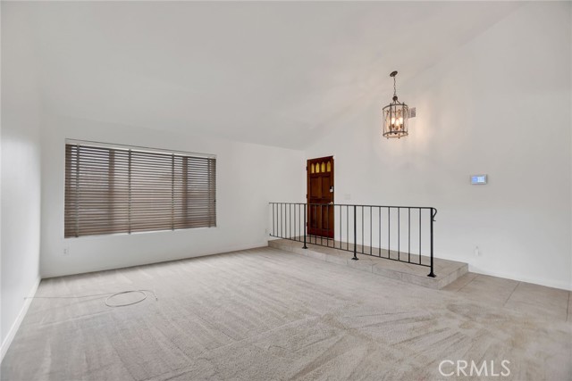 Detail Gallery Image 8 of 30 For 265 W Campus View Dr, Riverside,  CA 92507 - 4 Beds | 2 Baths