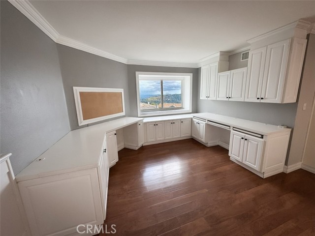2315 Paseo De Cima, Glendale CA: https://media.crmls.org/medias/f8ab30a8-93e8-498c-be85-621ef97999ff.jpg