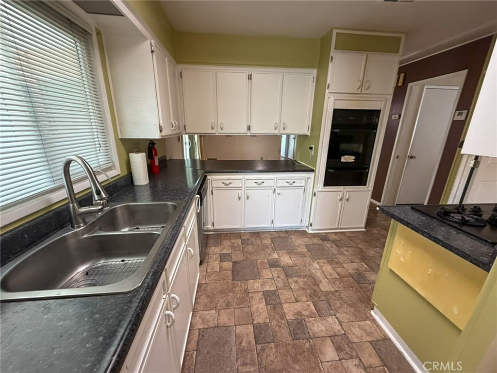 MLS #OC25264890 image #5