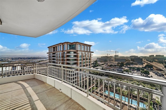 Detail Gallery Image 4 of 36 For 5124 Scholarship, Irvine,  CA 92612 - 2 Beds | 2/1 Baths