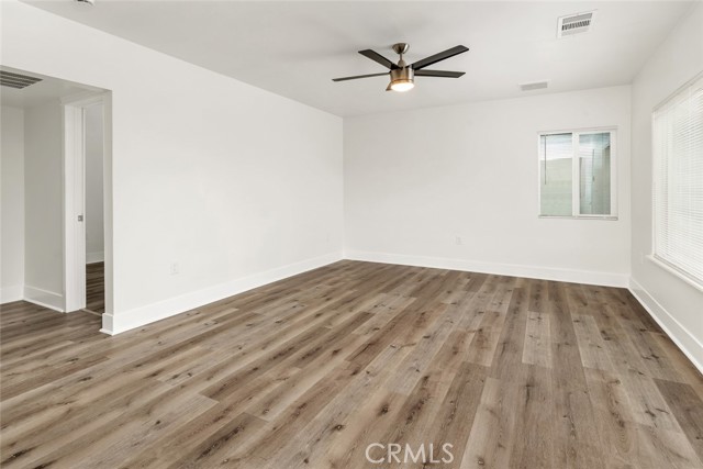 Detail Gallery Image 6 of 17 For 309 S Myrtle, Bakersfield,  CA 93304 - 3 Beds | 1 Baths