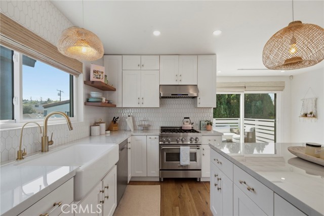 1002 3rd St, Hermosa Beach, California 90254, 4 Bedrooms Bedrooms, ,2 BathroomsBathrooms,Residential,For Sale,3rd St,SB26070138