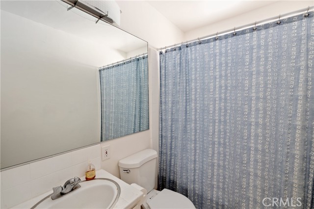 664 35th Street, Manhattan Beach, California 90266, 4 Bedrooms Bedrooms, ,2 BathroomsBathrooms,Residential,Sold,35th,SB21205294