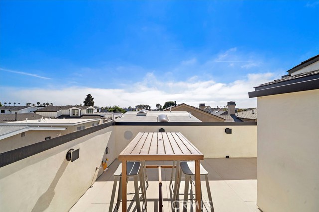 Detail Gallery Image 33 of 54 For 612 1/2 Begonia, Corona Del Mar,  CA 92625 - 2 Beds | 2/1 Baths