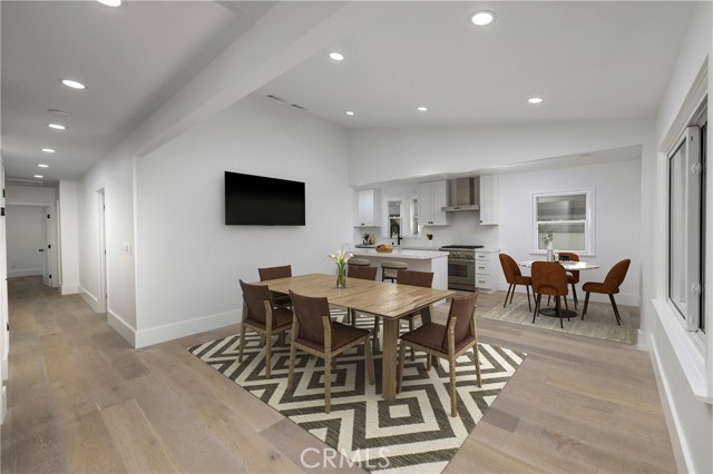 Detail Gallery Image 3 of 24 For 1821 Lake St, Huntington Beach,  CA 92648 - 3 Beds | 3/1 Baths