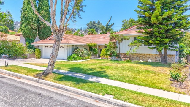 15339 Regalado Street, Hacienda Heights CA: https://media.crmls.org/medias/f8ae0fe6-0259-4385-a5e6-247e1f16ea4a.jpg