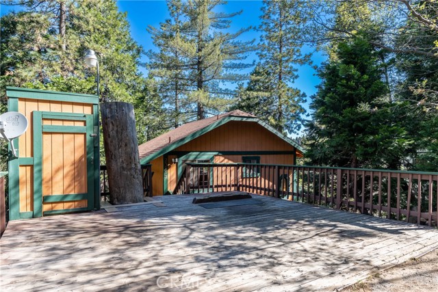 Detail Gallery Image 21 of 44 For 23772 Scenic Dr, Crestline,  CA 92325 - 3 Beds | 1/1 Baths