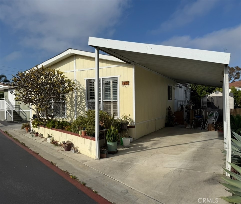 MLS #OC25116357 img 4