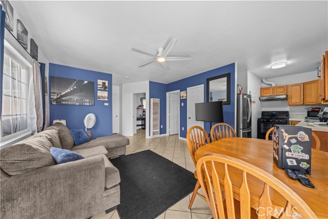 1571 E Olive Street, Ontario CA: https://media.crmls.org/medias/f8ae80df-2315-4f6d-bfae-60cd2813e9c8.jpg