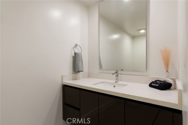 Detail Gallery Image 20 of 36 For 39 S Los Robles #3019,  Pasadena,  CA 91101 - 2 Beds | 2/1 Baths