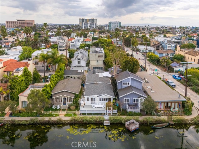 Detail Gallery Image 42 of 48 For 410 Carroll Canal, Venice,  CA 90291 - 3 Beds | 2 Baths