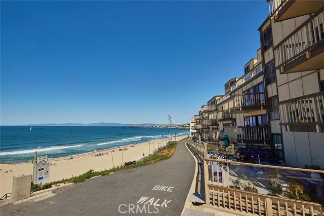 625 Esplanade, Redondo Beach, California 90277, 1 Bedroom Bedrooms, ,1 BathroomBathrooms,Residential,Sold,Esplanade,SB16082387