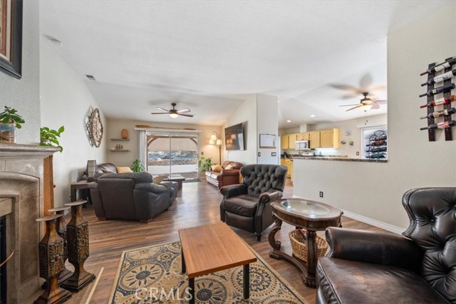 Detail Gallery Image 6 of 32 For 935 Running Stag Way, Paso Robles,  CA 93446 - 3 Beds | 2 Baths